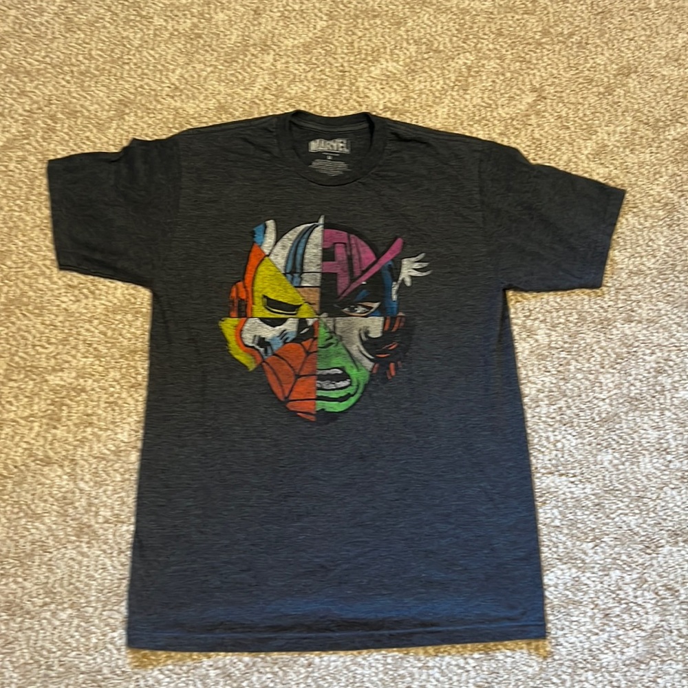 MARVEL T Shirt